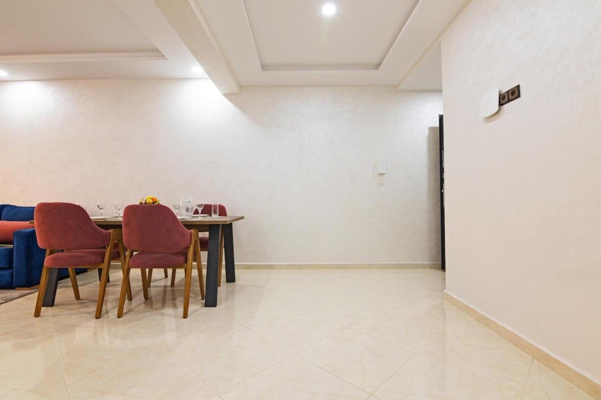 Serenity By Amsirup Apartment